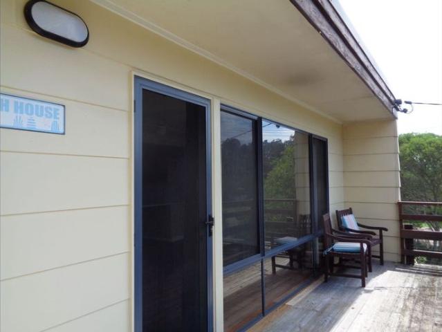 Coastal Lifestyle Living – Home Opposite Dalmeny Beach