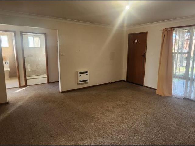 2 Bedroom Home with Spacious Backyard