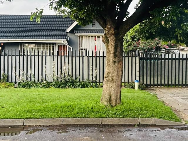 2 Bedroom Home Available to Rent