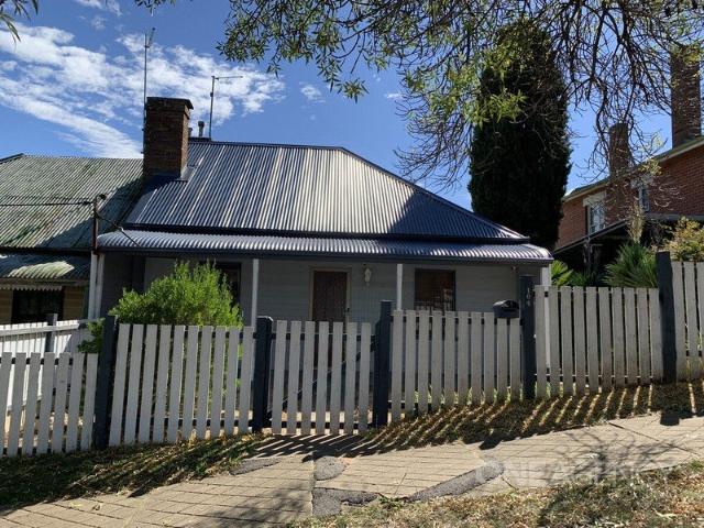 2 Bedroom Home Central Location