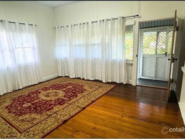 2 BEDROOM HOME CLOSE TO TOWN