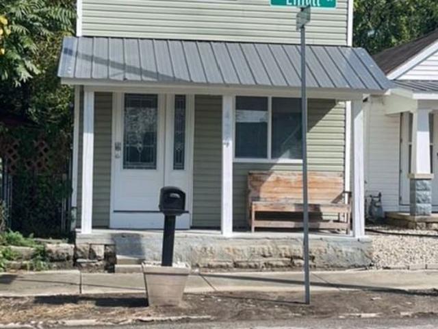2 Bedroom Home for Rent at 424 S Elliott St, Muncie, IN 47305