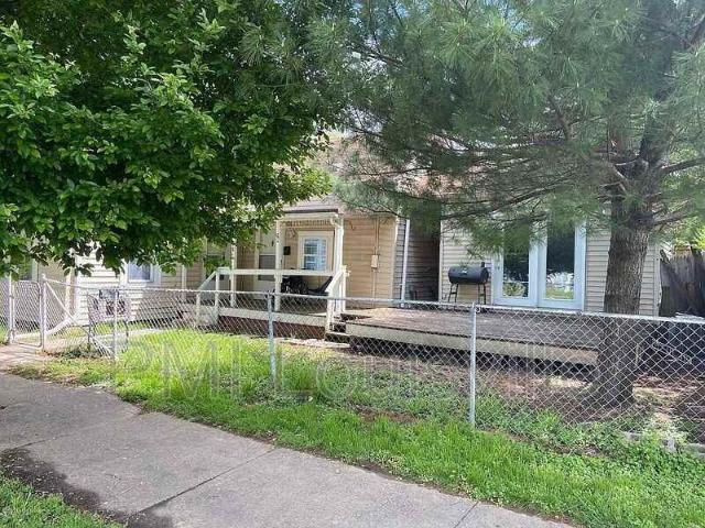 2 Bedroom Home for Rent at 451 N 25th St, Louisville, KY 40212 Portland