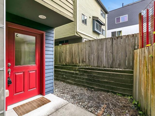 2 Bedroom Home for Rent at 4781 35th Ave S #C, Seattle, WA 98118 Columbia City