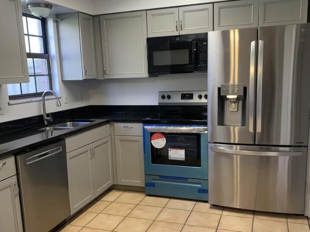 2 Bedroom Home for Rent at 724 Ohio Pike #C, Cincinnati, OH 45245