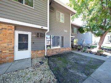 2 Bedroom Home for Rent at 740 W Village Rd #103, Chanhassen, MN 55317