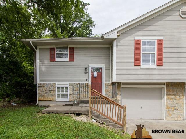 2 Bedroom Home for Rent at 8120 Woodson Dr #1, Raytown, MO 64138