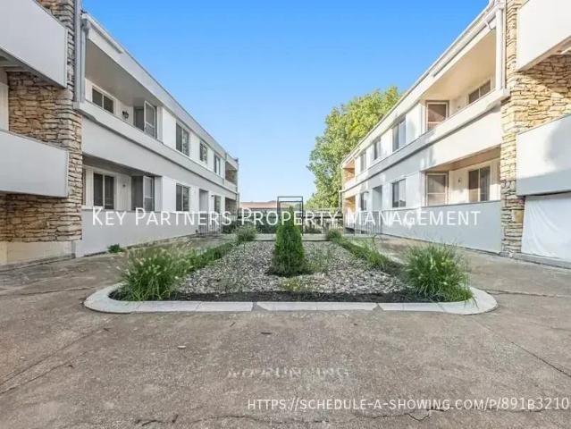 2 Bedroom Home for Rent at 8833 Glenwood St #18, Overland Park, KS 66212