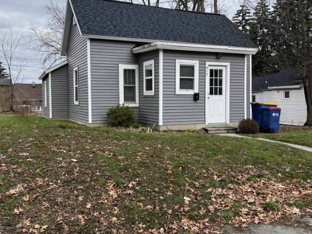 2 Bedroom Home for Rent at 917 Innes St Ne #NA, Grand Rapids, MI 49503 Midtown