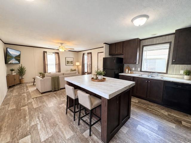 2 Bedroom Home for Rent at 10694 E State Route 762 #76M, Lockbourne, OH 43137