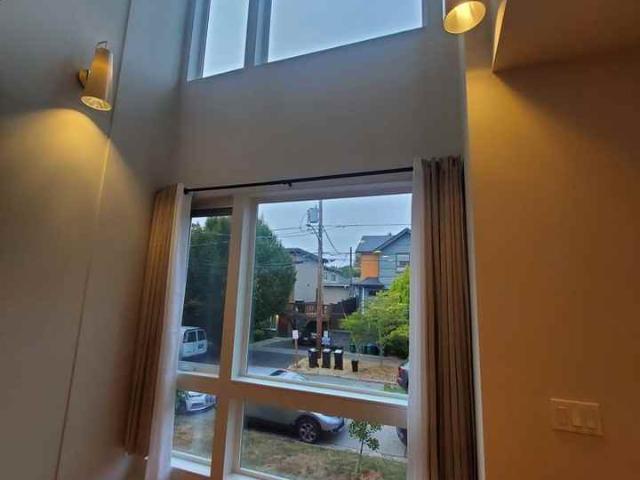 2 Bedroom Home for Rent at 1549 Nw 61st St #B, Seattle, WA 98107 Adams