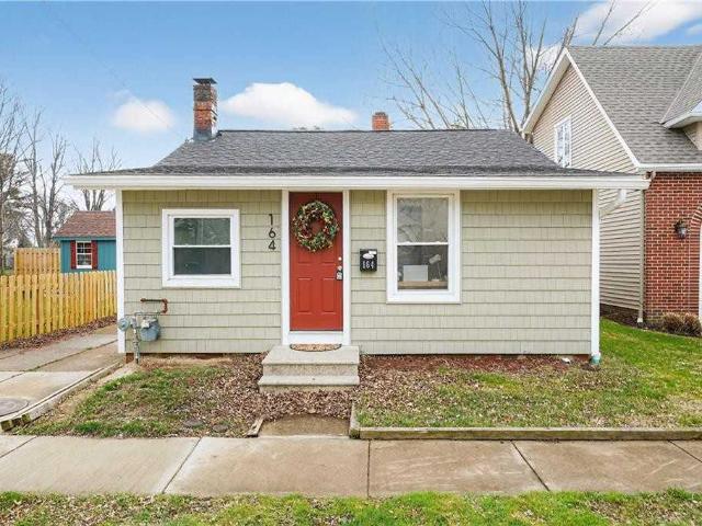 2 Bedroom Home for Rent at 164 E 317th St #1, Willowick, OH 44095