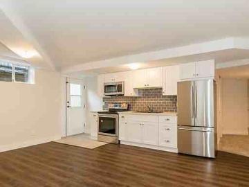 Greater Vancouver - Garden, Parking, Cellar