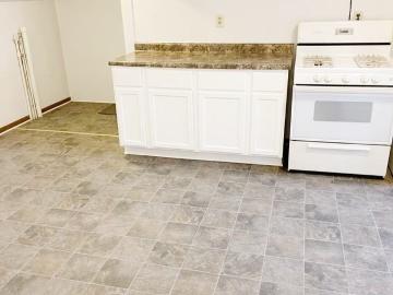 2 Bedroom Home for Rent at 174 Acker St E #2, St. Paul, MN 55117 South of Maryland