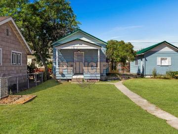 2 Bedroom Home for Rent at 2021 Johns Ave, Butte Silver Bow, MT 59701 Butte