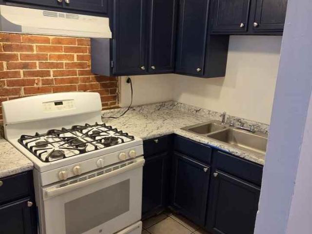 2 Bedroom Home for Rent at 2102 Chippewa St #2, St. Louis, MO 63118 Marina Villa