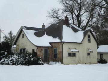 2 Bedroom Home for Rent at 2304 Lafayette St, Waterloo, IA 50703