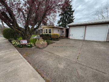 2 Bedroom Home for Rent at 2329 A St, Hubbard, OR 97032
