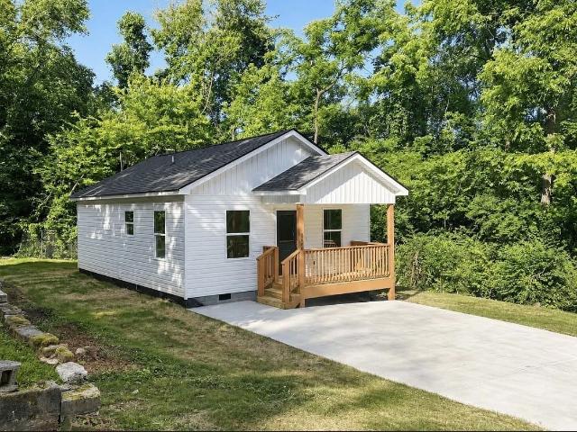 2 Bedroom Home for Rent at 2620 E 21st St #1, Chattanooga, TN 37404 Ridgedale Oak Grove Clifton Hills