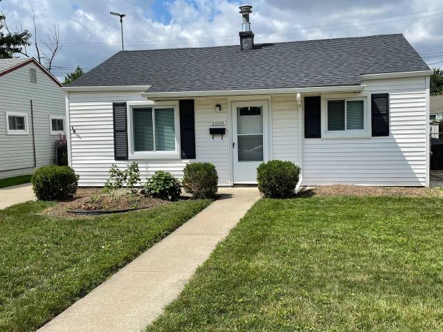 2 Bedroom Home for Rent at 28603 Rosemont St, Roseville, MI 48066 Roseville