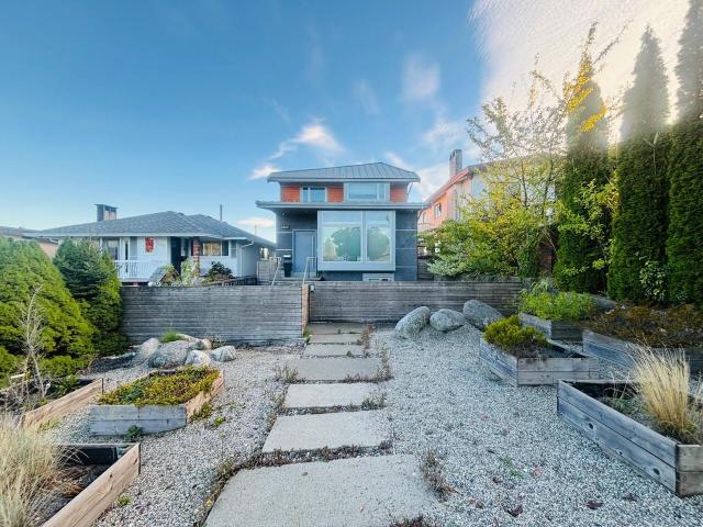 2 Bedroom Home for Rent at 3260 5th Ave E, Vancouver, BC V5M 1P3 Hastings Sunrise