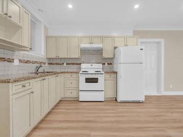 Greater Vancouver - Parking, Cellar