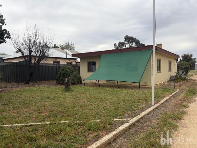 2 Bedroom Home In The Heart of Loxton