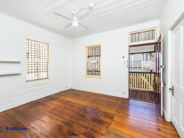 2 Bedroom Home in the Heart of Spring Hill