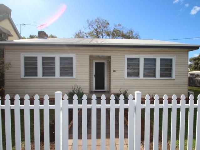2 bedroom home in town Furnished or Unfurnished