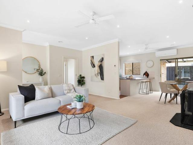 2 BEDROOM HOME IN A GREAT LOCATION