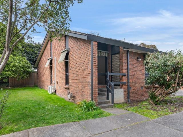 2 Bedroom Home in Central Location