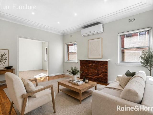 2 Bedroom Home in Convenient Kingsgrove Location