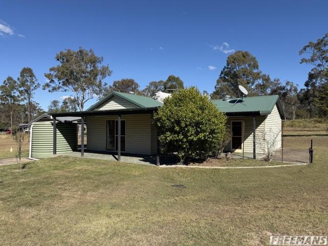2 Bedroom home minutes to the CBD on 5 Acres