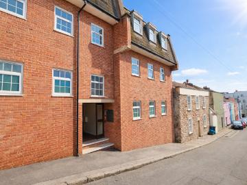 2 Bedroom Home – Professional Let