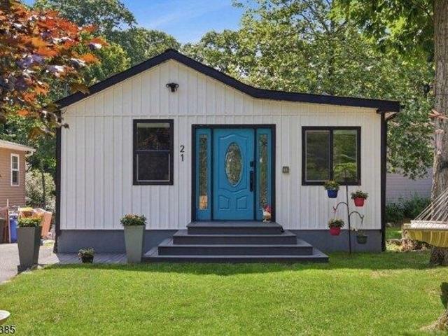 2 bedroom, Hopatcong NJ 07843 105255256