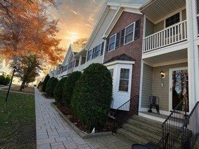 2 bedroom, Haverhill MA 01835 105414272