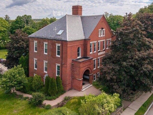 2 bedroom, Haverhill MA 01835 105427468