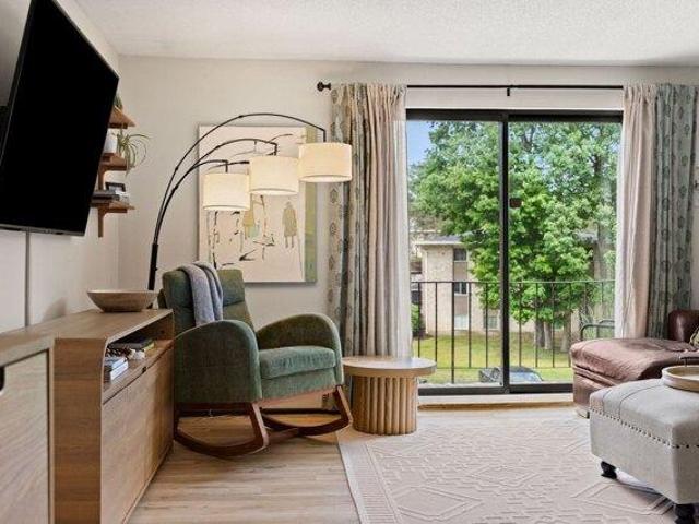 2 bedroom, Haverhill MA 01830 105575532