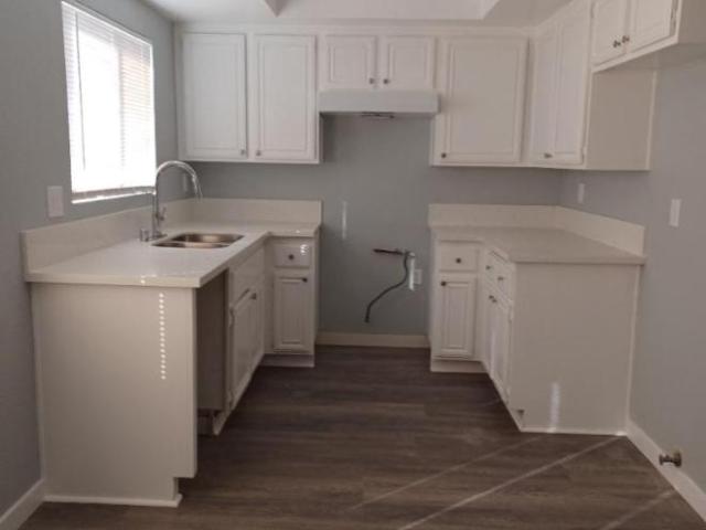 2 bedroom, Hawthorne CA 90250 104970037