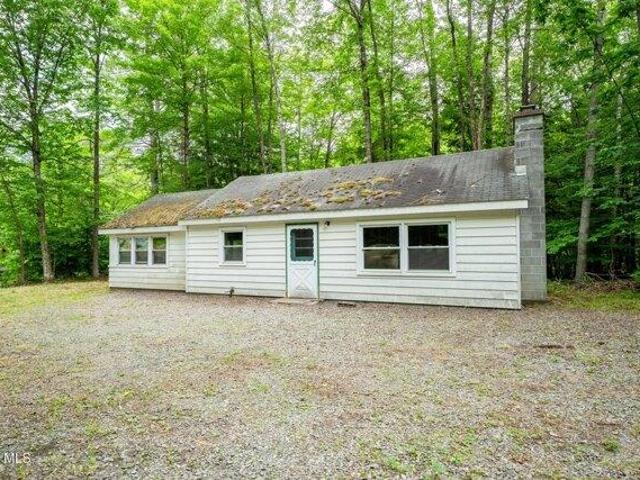 2 bedroom, Hadley NY 12835 105289822