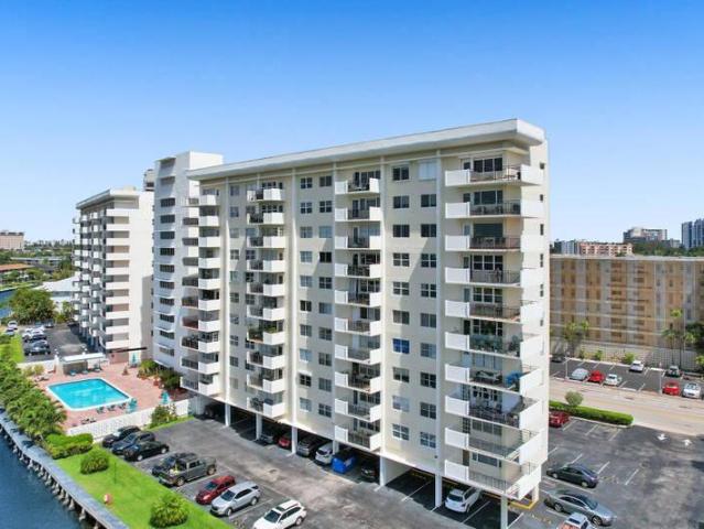 2 bedroom, Hallandale Beach FL 33009 106246985