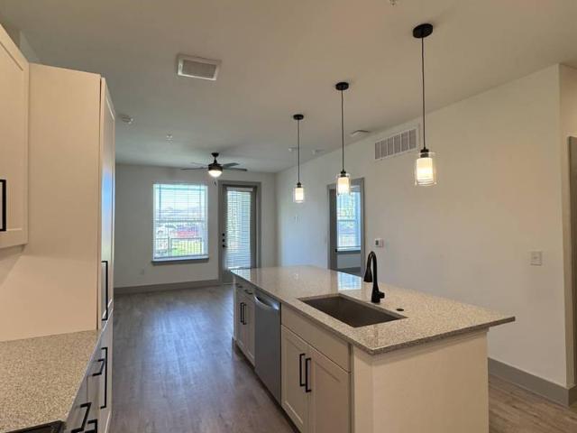 2 bedroom, Haltom City TX 76137 105234676