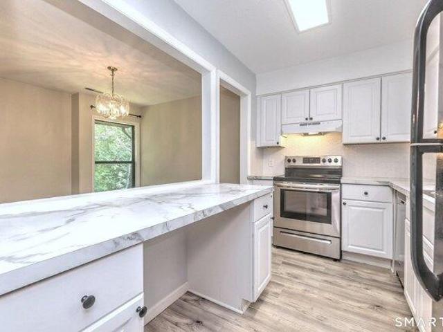 2 bedroom, Hamden CT 06514 105493909
