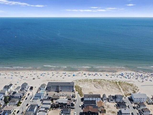 2 bedroom, Hampton NH 03842 105440257