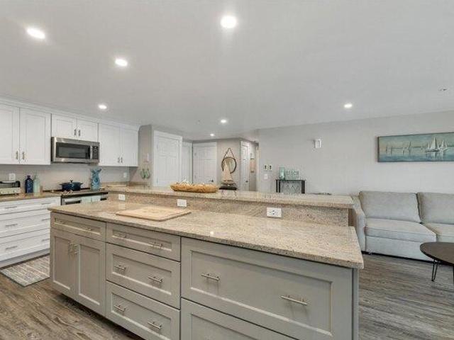 2 bedroom, Hampton NH 03842 105474402
