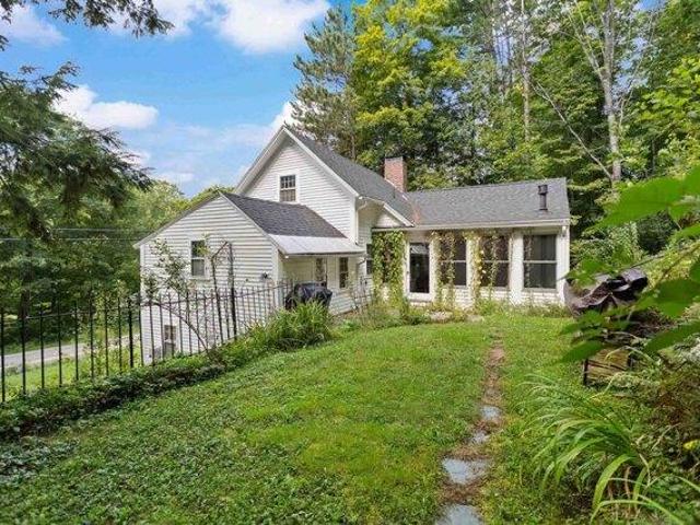 2 bedroom, Hancock NH 03449 105577471