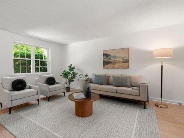 2 bedroom, Hanson MA 02341 104833783