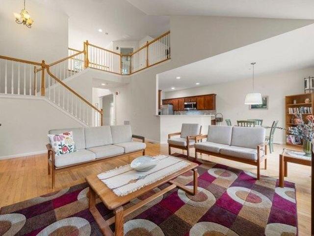 2 bedroom, Hanson MA 02341 105478601