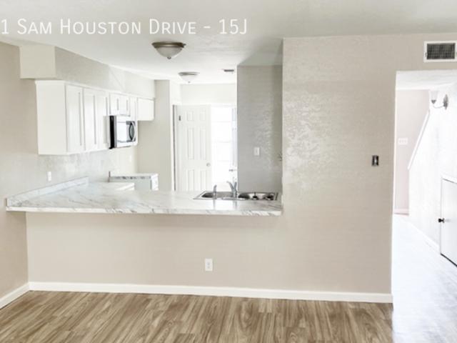 2 bedroom, Harlingen TX 78550 105837315