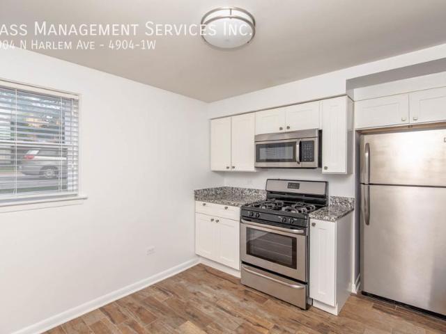 2 bedroom, Harwood Heights IL 60706 105663861